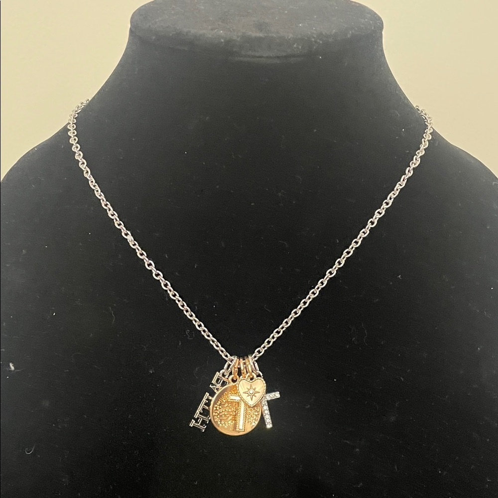 Elegant Silver and Gold Pendant Necklace